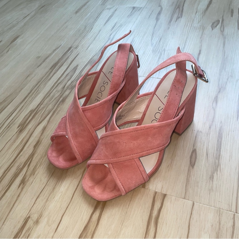 Sole Society So-Joree Sandal in Soft Coral Suede